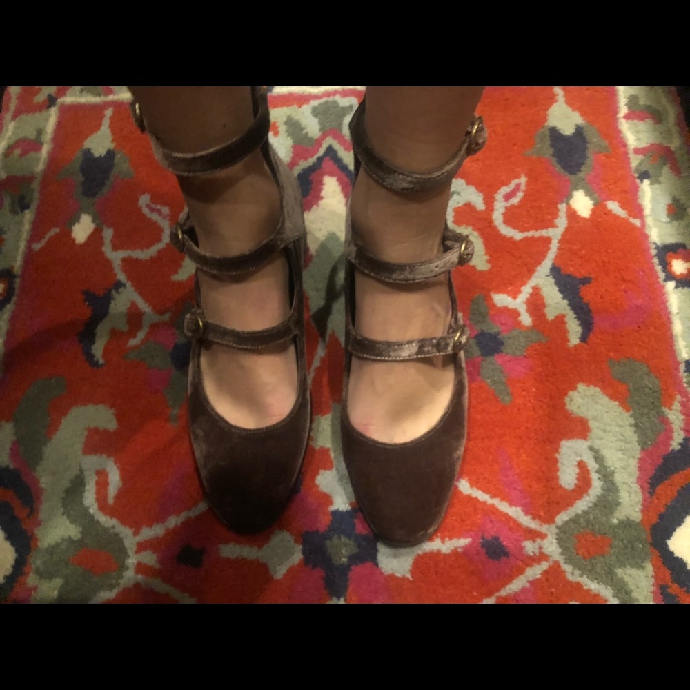 Free People block heel gray velvet Mary Janes